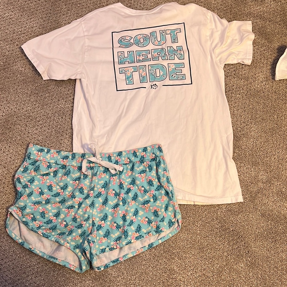 Southern Tide sweat short and tshirt set